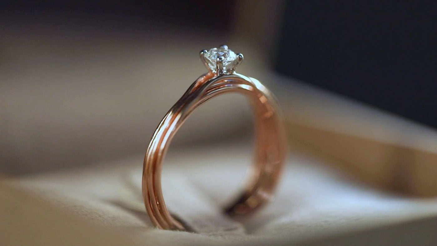 Gioielli per matrimoni estivi 2025: eleganza e significato con Rubinia