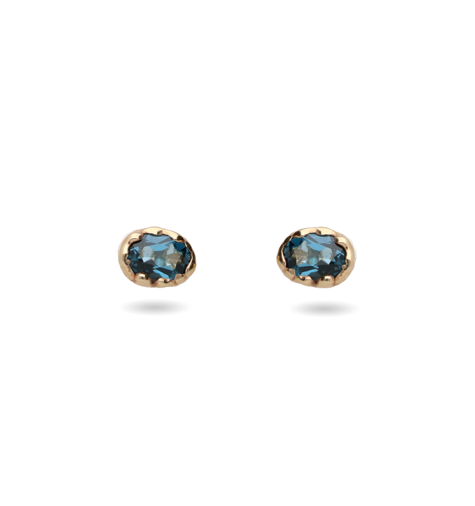 Orecchini a lobo in oro giallo 18kt e diamanti peso 6 gr. | Colasanti